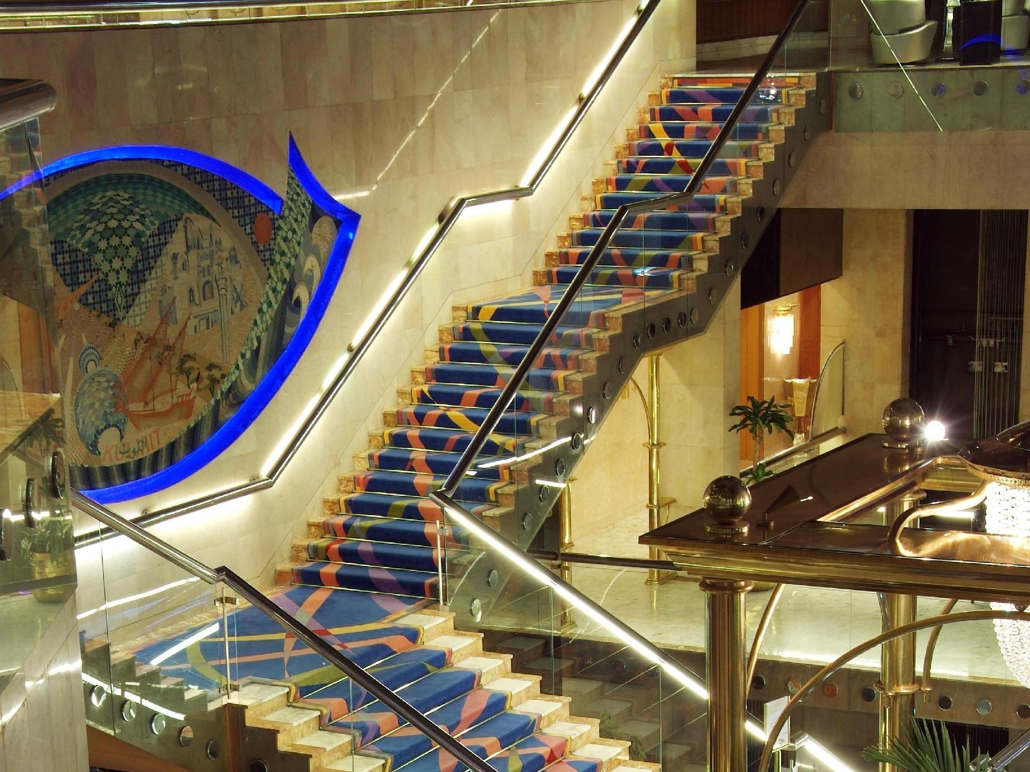Holiday Inn Kuwait Al Thuraya City By Ihg Kuwait City Exterior foto