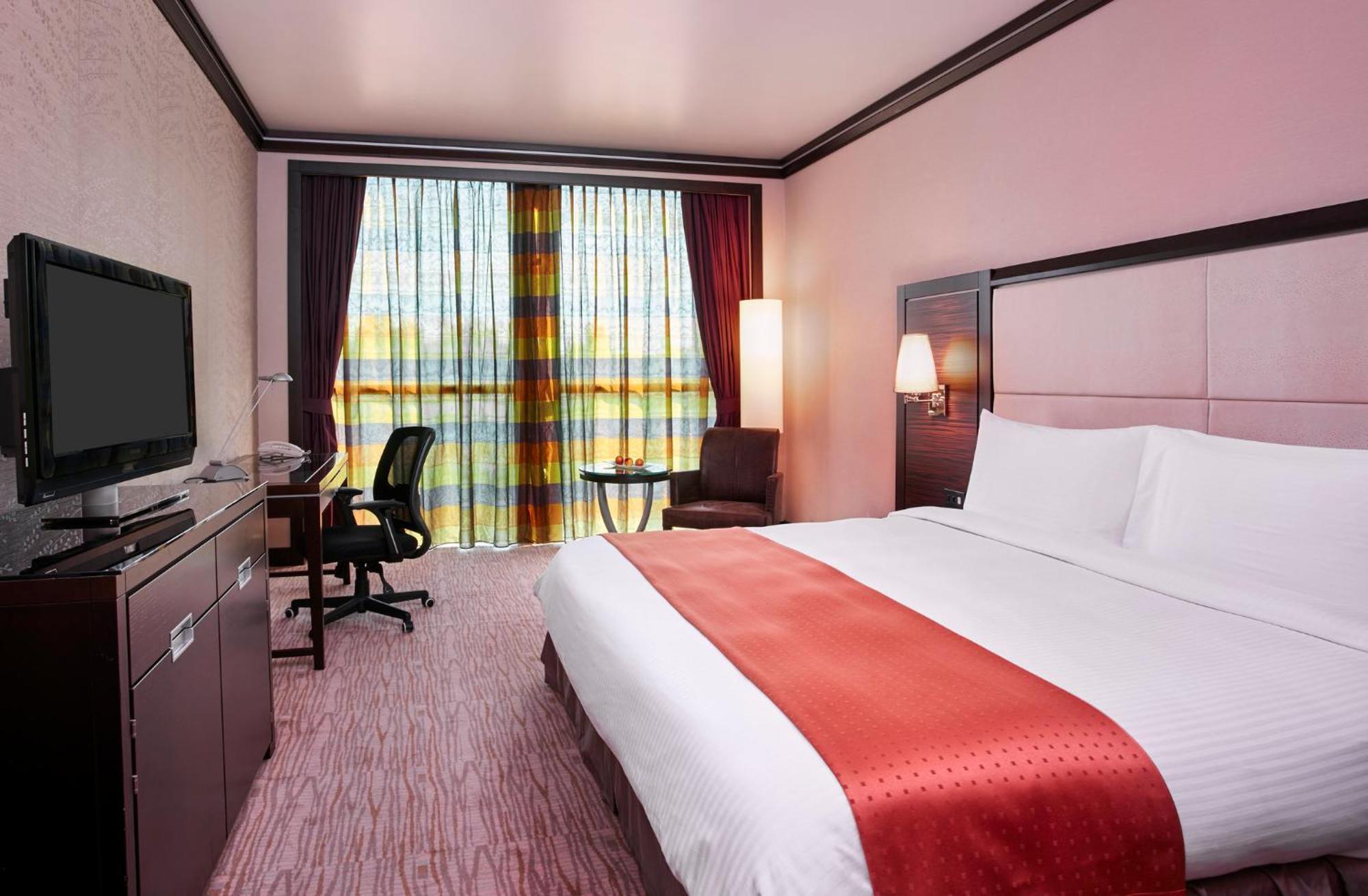 Holiday Inn Kuwait Al Thuraya City By Ihg Kuwait City Exterior foto