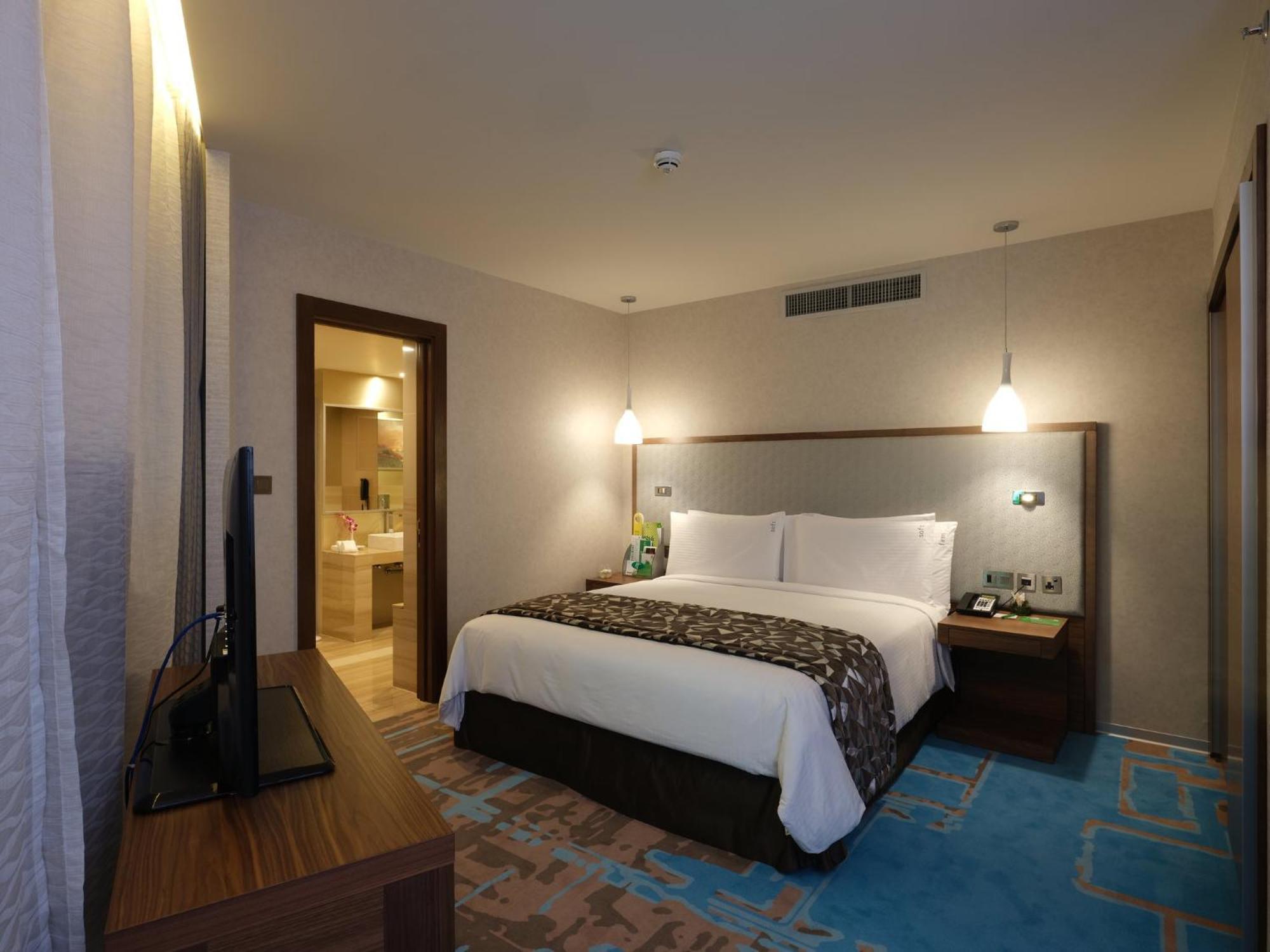 Holiday Inn Kuwait Al Thuraya City By Ihg Kuwait City Exterior foto