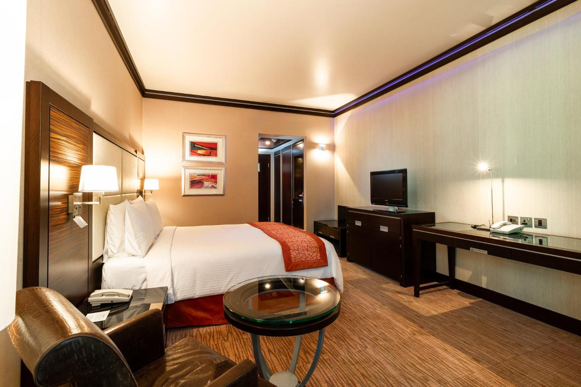 Holiday Inn Kuwait Al Thuraya City By Ihg Kuwait City Exterior foto