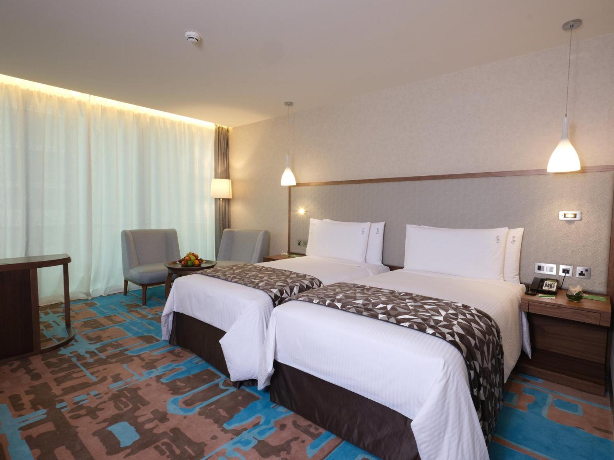 Holiday Inn Kuwait Al Thuraya City By Ihg Kuwait City Exterior foto