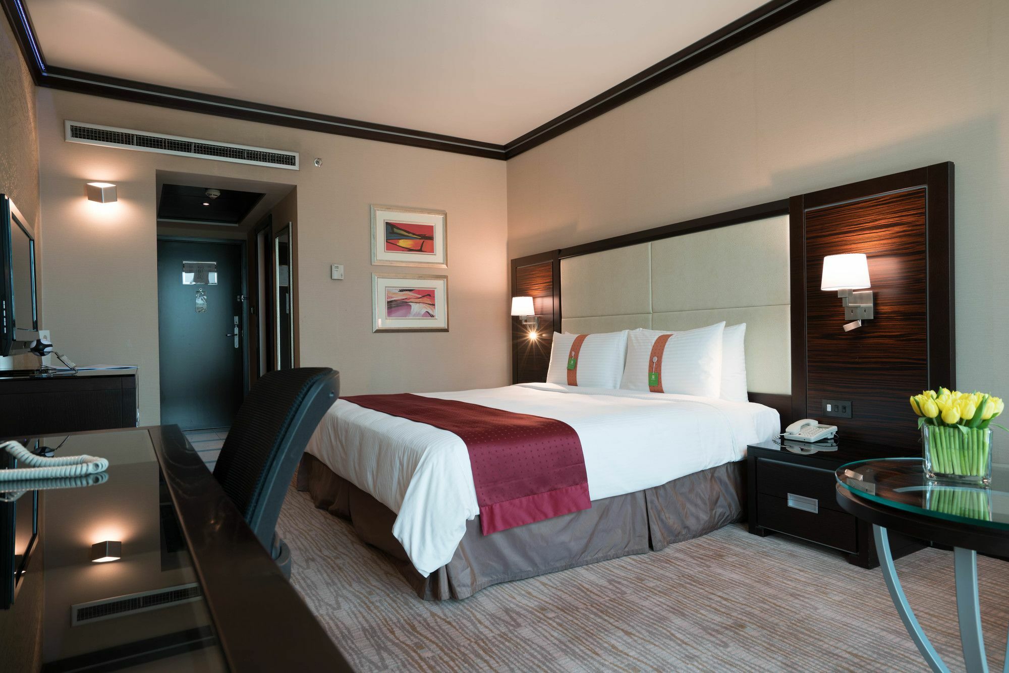 Holiday Inn Kuwait Al Thuraya City By Ihg Kuwait City Exterior foto